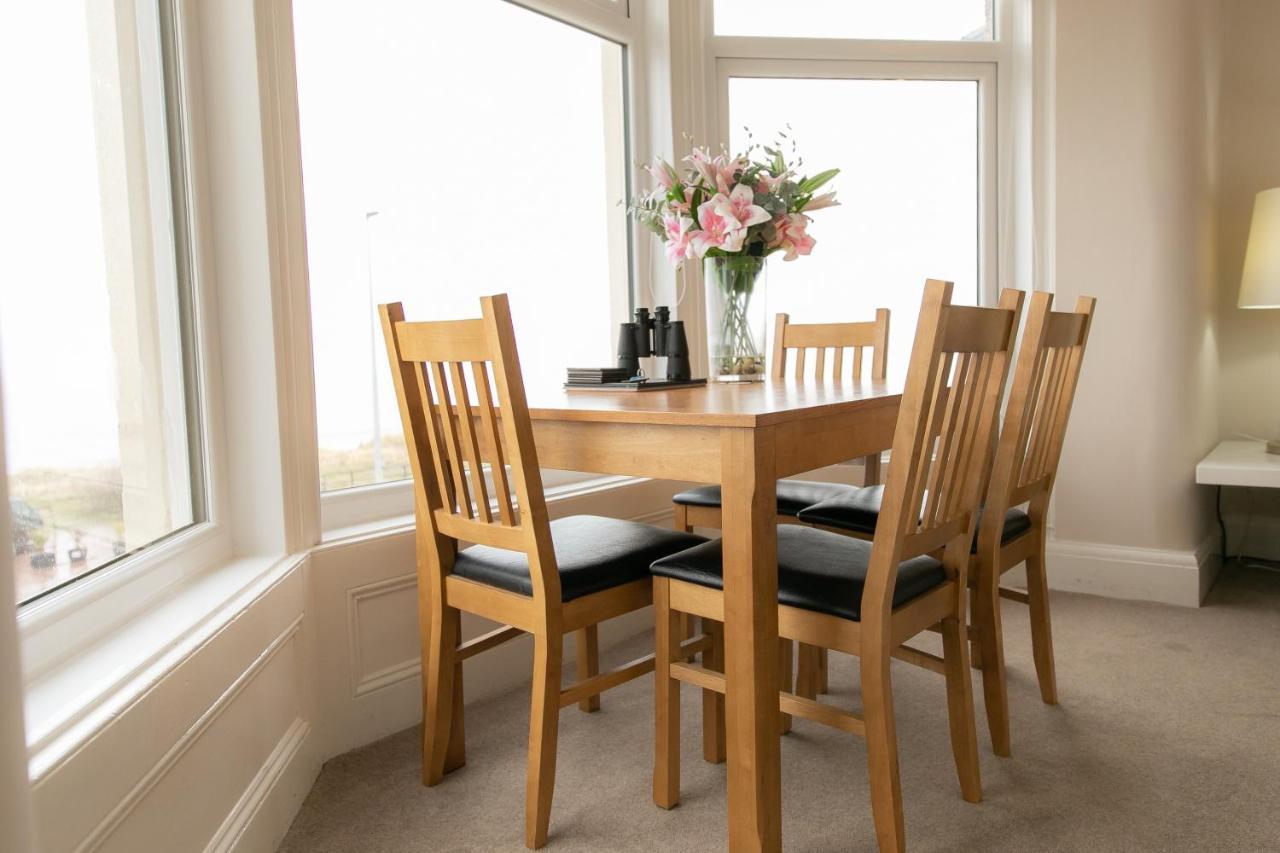 Kelvin House Villa Fleetwood Dış mekan fotoğraf